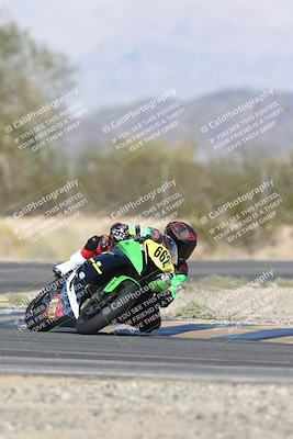 media/Nov-02-2025-CVMA (Sun) [[337aff29ab]]/Race 11-Amateur Supersport Open/